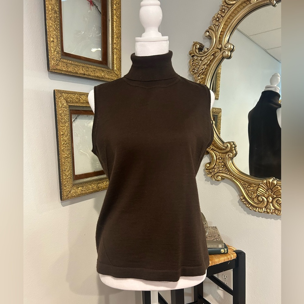 Kasper and Company Brown Sleeveless Turtleneck
